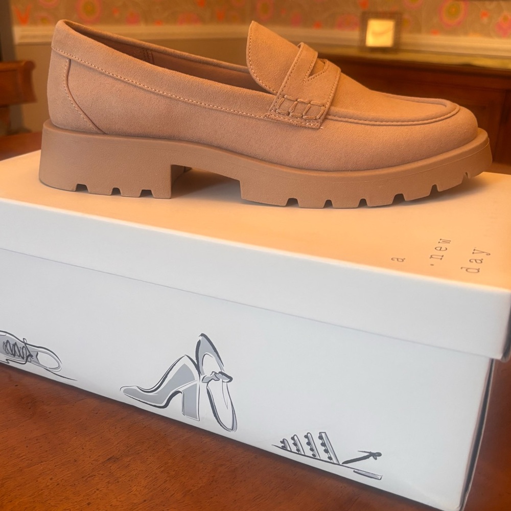 A New Day Women's Light Brown Chunky Loafers
